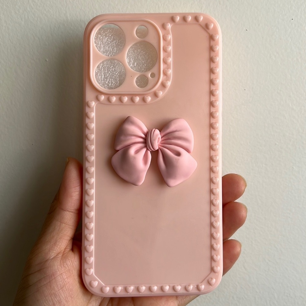 New iPhone 13 pro case bows cute!!!